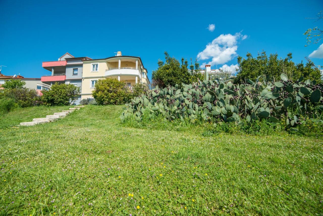 Villa Lucija Pula Exterior foto